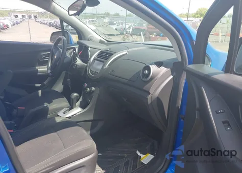 2015 Chevrolet Trax 1Ls z USA, uszkodzony, nr VIN KL7CJPSB8FB107177